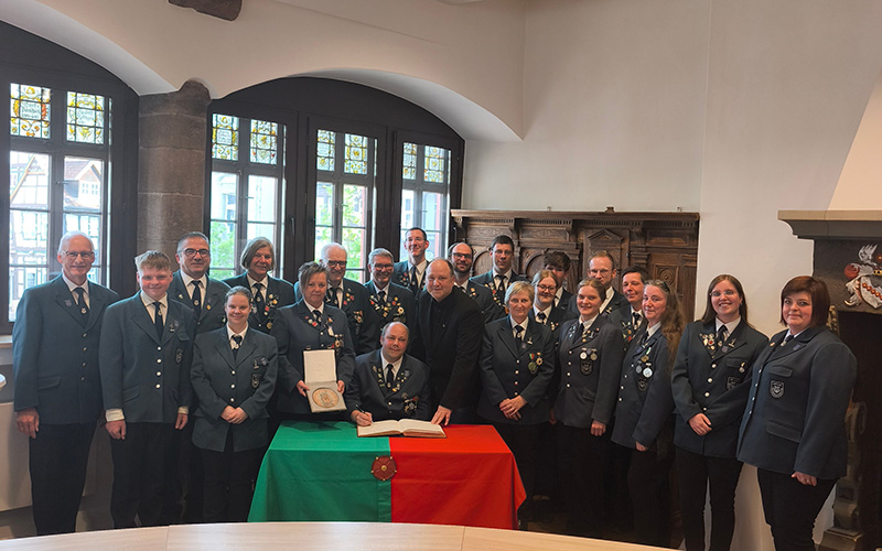 Spielmannszug Istrup trug sich ins Goldene Buch ein